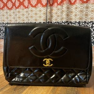 Large black handbag/crossbody.
